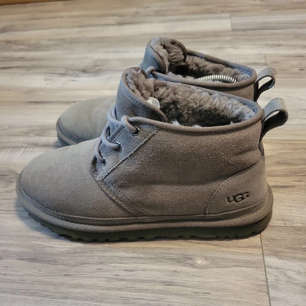 Ugg Neumel Mens Size 10 Gray Suede Fur Lined Ankle Chukka Boots #3236